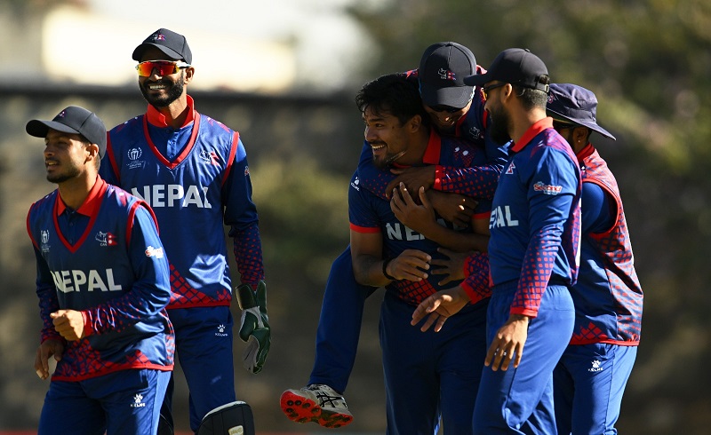 nepalvsvae-a.jpg